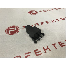 Кріплення переднього багажника Tesla Model 3 1131205-00-C